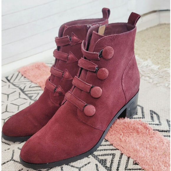 SUNDANCE BUTTONED UP CRANBERRY SUEDE BOOTIES, SZ 7/7.5 US-38/EU - Picture 5 of 16
